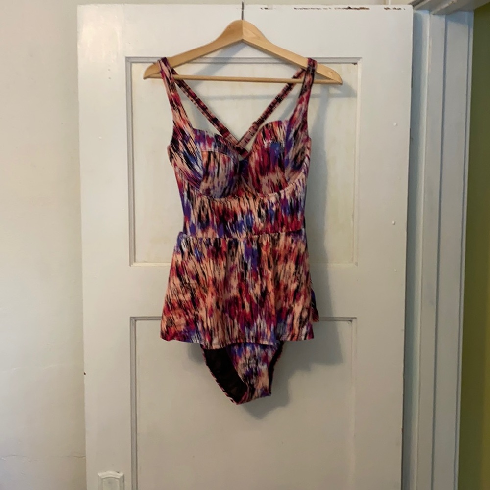 Torrid 0X Peplum Underwire Swimsuit 🩱